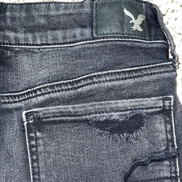 American Eagle Shorts - Picture 3 of 3